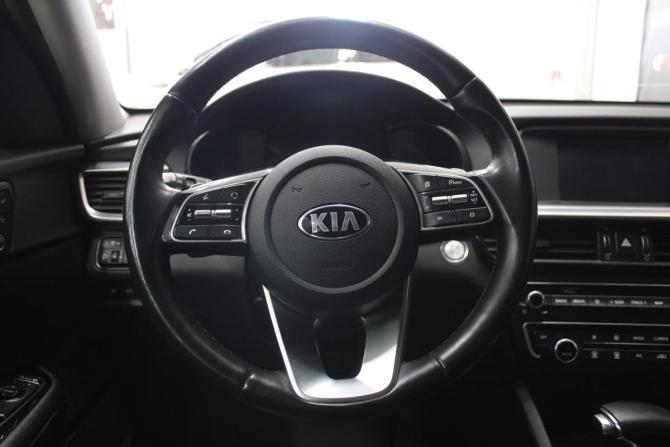 Kia Optima IV Рестайлинг с пробегом 2018 года, цена 2 049 000 рублей, 85000 км, седан, Автокод Объявления