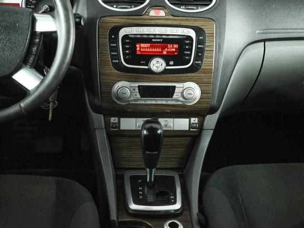 Ford Focus II Рестайлинг с пробегом 2008 года, цена 330 000 рублей, 330598 км, седан, Автокод Объявления