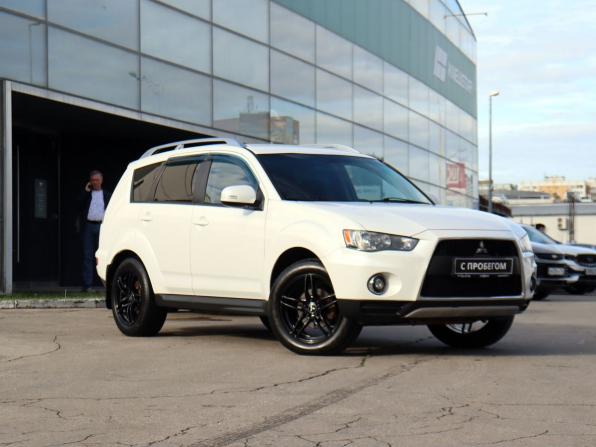 Mitsubishi Outlander II Рестайлинг с пробегом 2010 года, цена 900 000 рублей, 229302 км, внедорожник, Автокод Объявления