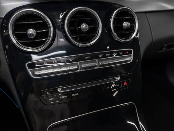 Mercedes-Benz C-Класс IV (W205) с пробегом 2015 года, цена 2 530 000 рублей, 72244 км, седан, Автокод Объявления