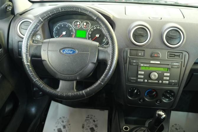 Ford Fusion I Рестайлинг с пробегом 2007 года, цена 429 000 рублей, 287000 км, хэтчбек, Автокод Объявления