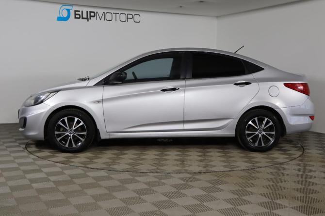 Hyundai Solaris I с пробегом 2013 года, цена 699 990 рублей, 200448 км, седан, Автокод Объявления