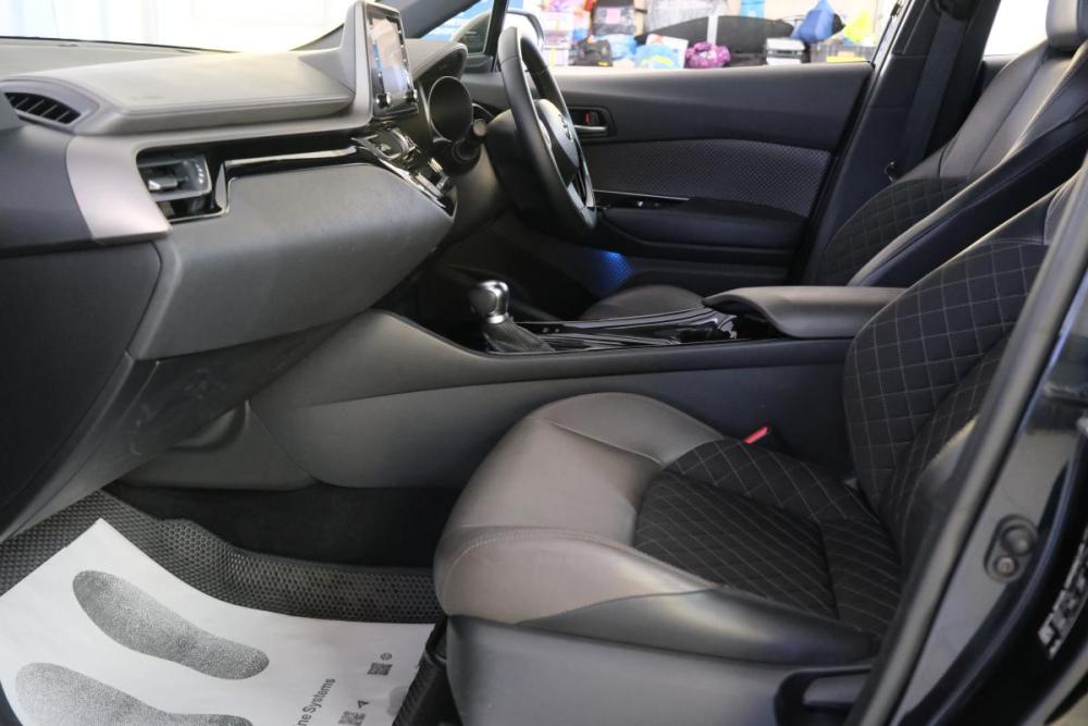 Toyota C-HR I Рестайлинг Омск  - изображение 18