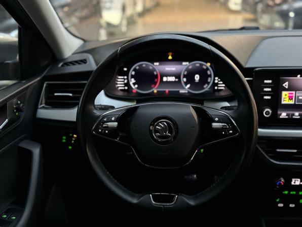 Skoda Rapid II с пробегом 2021 года, цена 1 499 000 рублей, 65828 км, лифтбек, Автокод Объявления