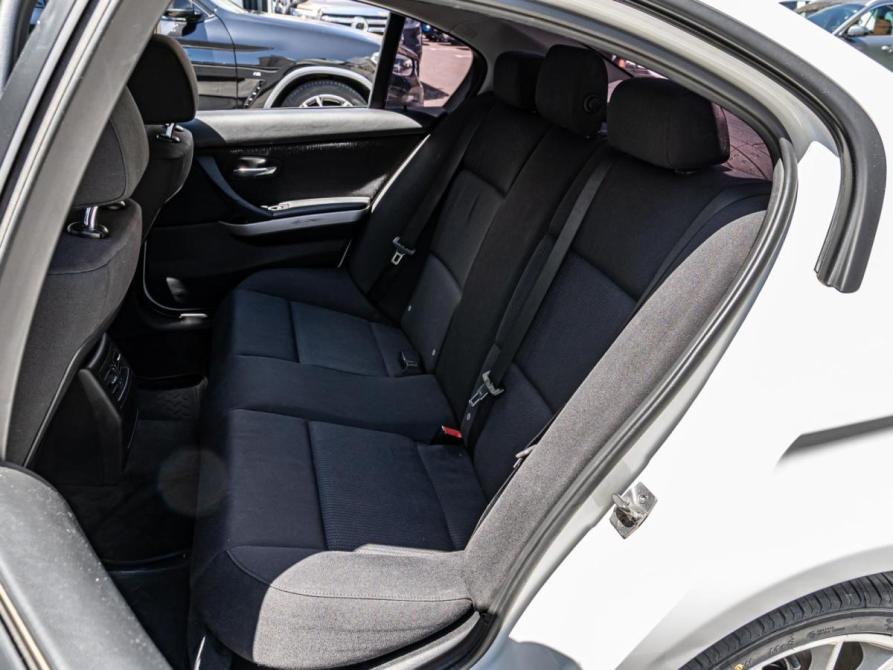 BMW 3 серии V (E90/E91/E92/E93) Рестайлинг Краснодар  - изображение 9