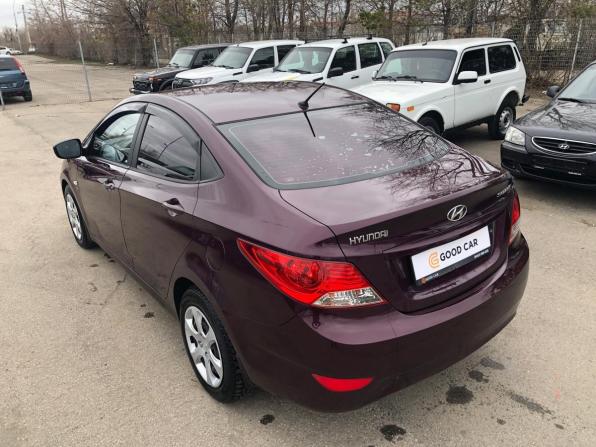 Hyundai Solaris I с пробегом 2013 года, цена 735 000 рублей, 199438 км, седан, Автокод Объявления
