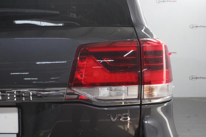 Toyota Land Cruiser 200 Series Рестайлинг 2 с пробегом 2020 года, цена 9 300 000 рублей, 108940 км, внедорожник, Автокод Объявления