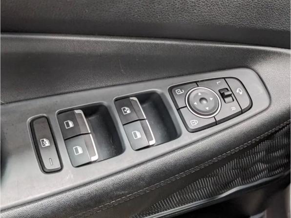 Hyundai Santa Fe IV Рестайлинг с пробегом 2022 года, цена 3 879 900 рублей, 42005 км, внедорожник, Автокод Объявления
