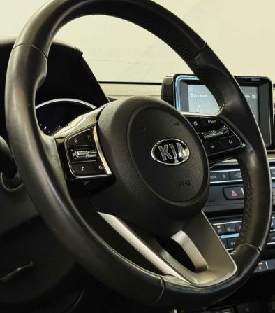 Kia Ceed III с пробегом 2019 года, цена 1 620 000 рублей, 96283 км, хэтчбек, Автокод Объявления