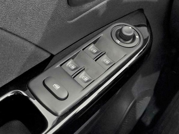 Renault Kaptur I с пробегом 2019 года, цена 1 550 000 рублей, 80553 км, внедорожник, Автокод Объявления