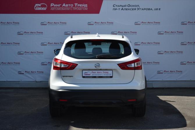 Nissan Qashqai II с пробегом 2017 года, цена 1 300 000 рублей, 186851 км, внедорожник, Автокод Объявления