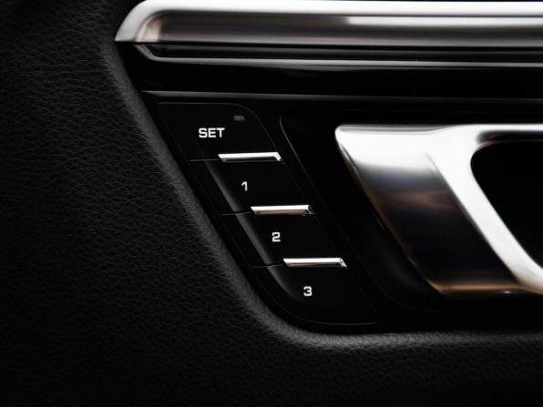 Porsche Macan I с пробегом 2017 года, цена 2 610 000 рублей, 121521 км, внедорожник, Автокод Объявления