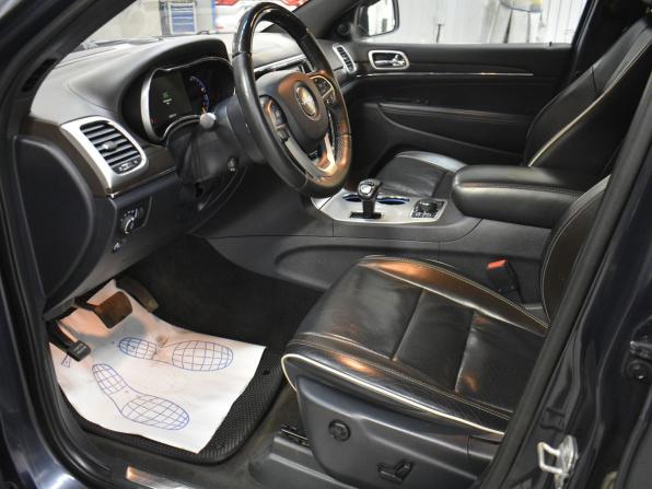 Jeep Grand Cherokee IV (WK2) Рестайлинг с пробегом 2014 года, цена 2 399 000 рублей, 185387 км, внедорожник, Автокод Объявления