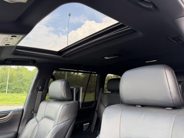 Lexus LX III Рестайлинг 2 с пробегом 2016 года, цена 6 250 000 рублей, 158100 км, внедорожник, Автокод Объявления
