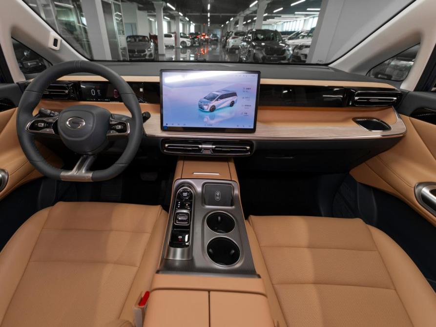 GAC Trumpchi E8 Москва  - изображение 8