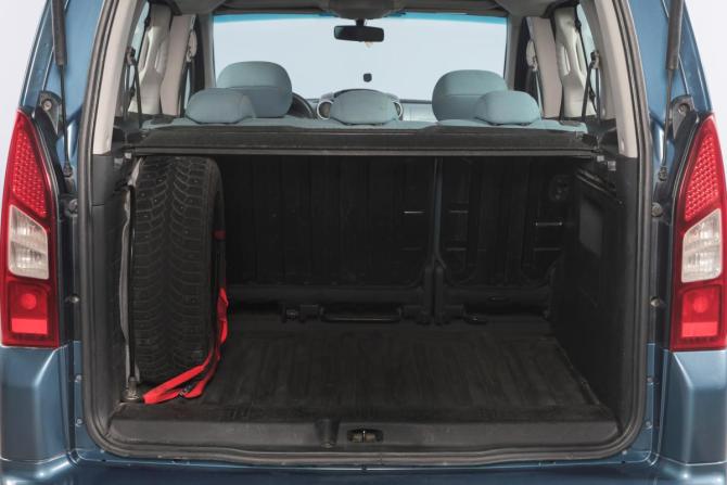 Citroen Berlingo II с пробегом 2013 года, цена 899 000 рублей, 180000 км, компактвэн, Автокод Объявления