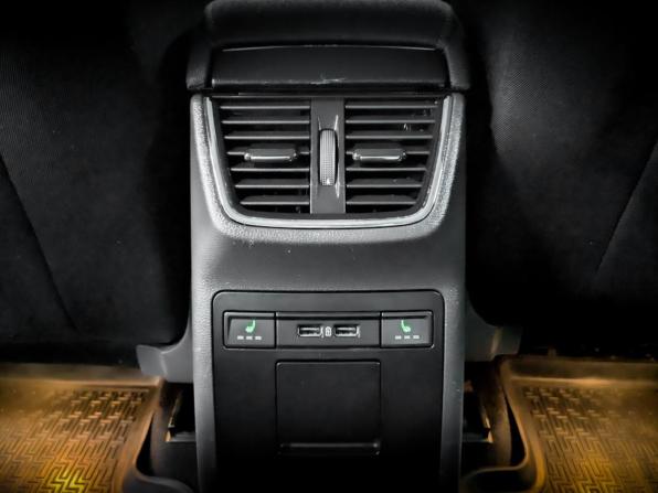 Skoda Octavia III (A7) Рестайлинг с пробегом 2020 года, цена 1 825 000 рублей, 116633 км, лифтбек, Автокод Объявления