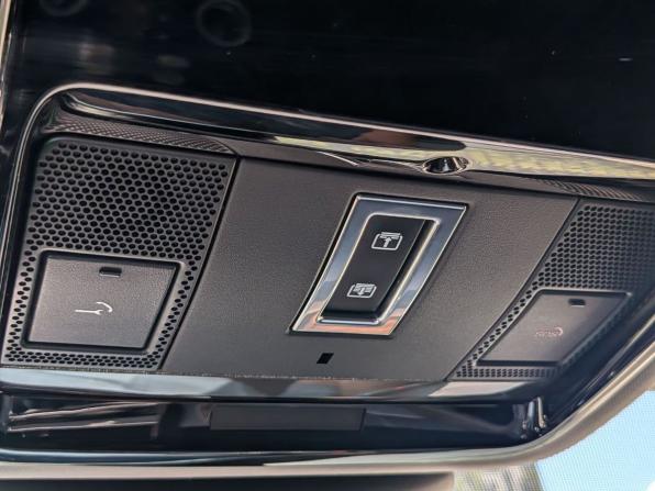 Land Rover Range Rover Velar I с пробегом 2018 года, цена 3 400 000 рублей, 97064 км, внедорожник, Автокод Объявления