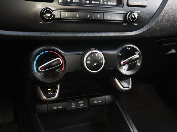 Kia Rio IV с пробегом 2017 года, цена 1 410 000 рублей, 58880 км, седан, Автокод Объявления