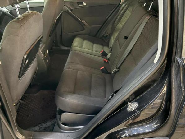 Volkswagen Tiguan I Рестайлинг с пробегом 2013 года, цена 900 000 рублей, 213950 км, внедорожник, Автокод Объявления
