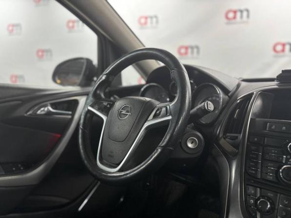 Opel Astra J с пробегом 2011 года, цена 529 000 рублей, 220000 км, хэтчбек, Автокод Объявления