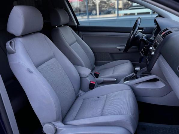 Volkswagen Golf V с пробегом 2006 года, цена 449 000 рублей, 236086 км, хэтчбек, Автокод Объявления