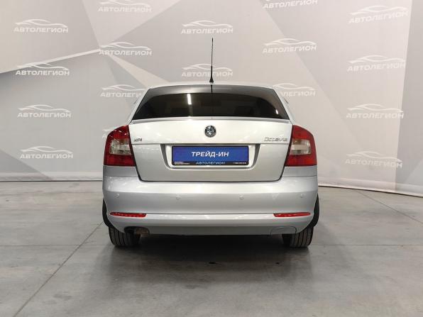 Skoda Octavia II (A5) Рестайлинг с пробегом 2010 года, цена 899 000 рублей, 252085 км, лифтбек, Автокод Объявления