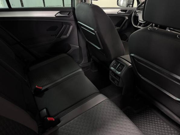 Volkswagen Tiguan II с пробегом 2018 года, цена 2 399 000 рублей, 68969 км, внедорожник, Автокод Объявления