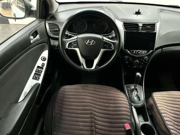 Hyundai Solaris I с пробегом 2014 года, цена 869 900 рублей, 244444 км, седан, Автокод Объявления