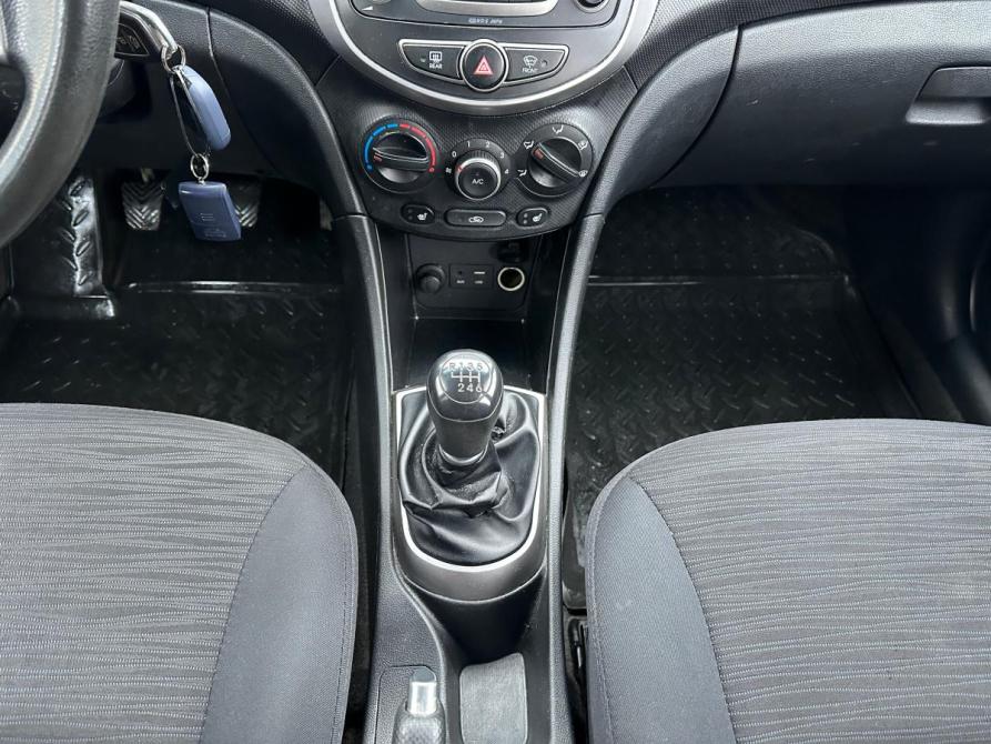 Hyundai Solaris I Рестайлинг Екатеринбург  - изображение 11