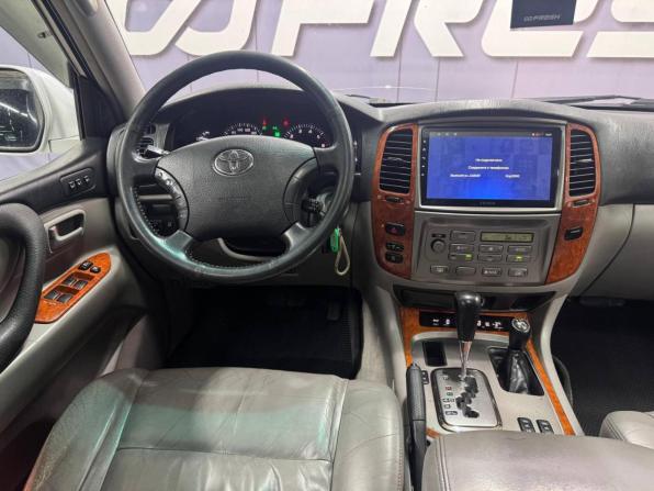 Toyota Land Cruiser 100 Series Рестайлинг 2 с пробегом 2005 года, цена 2 899 000 рублей, 240000 км, внедорожник, Автокод Объявления