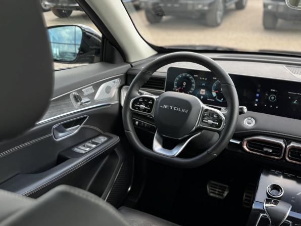 JETOUR X70+ I Рестайлинг с пробегом 2024 года, цена 2 657 000 рублей, 11641 км, внедорожник, Автокод Объявления