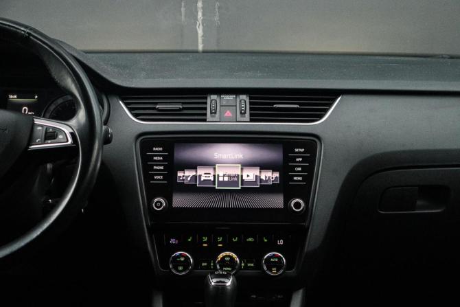 Skoda Octavia III (A7) Рестайлинг с пробегом 2017 года, цена 1 750 000 рублей, 158584 км, лифтбек, Автокод Объявления