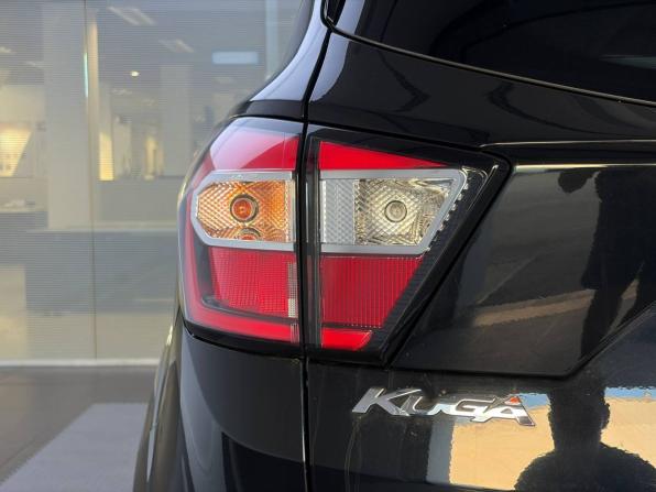 Ford Kuga II Рестайлинг с пробегом 2017 года, цена 1 499 000 рублей, 170900 км, внедорожник, Автокод Объявления