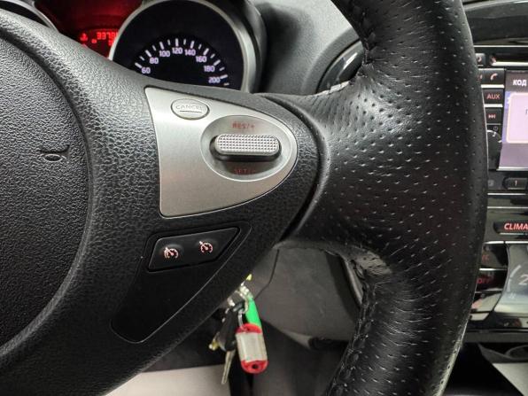 Nissan Juke I с пробегом 2011 года, цена 1 180 000 рублей, 33740 км, внедорожник, Автокод Объявления