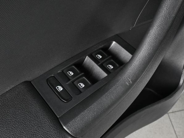 Volkswagen Polo VI с пробегом 2020 года, цена 1 279 000 рублей, 61041 км, лифтбек, Автокод Объявления