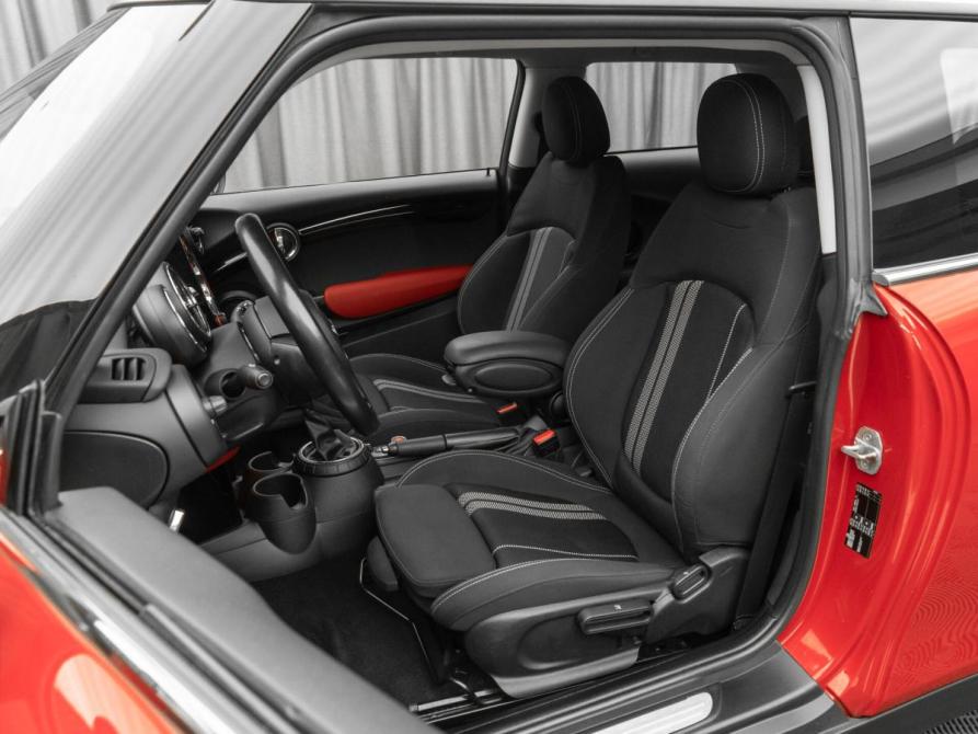 Mini Hatch III (F55/F56) Москва  - изображение 11