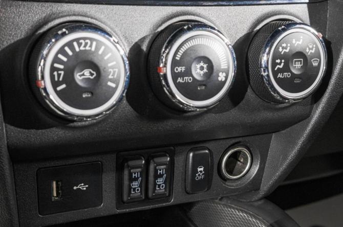 Mitsubishi ASX I Рестайлинг 2 с пробегом 2017 года, цена 2 029 000 рублей, 176000 км, внедорожник, Автокод Объявления