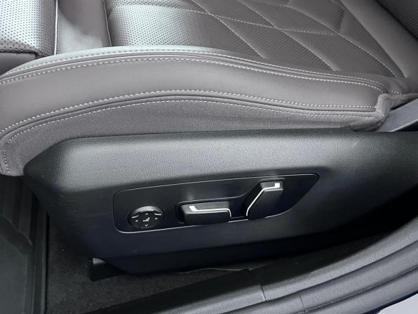 BMW 5 серии VIII (G60/G61/G68) с пробегом 2024 года, цена 6 649 000 рублей, 25237 км, седан, Автокод Объявления