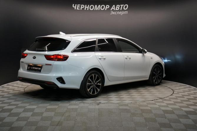 Kia Ceed III с пробегом 2021 года, цена 2 190 000 рублей, 76670 км, универсал, Автокод Объявления