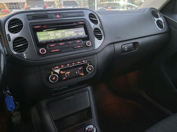 Volkswagen Tiguan I Рестайлинг с пробегом 2012 года, цена 1 026 000 рублей, 132840 км, внедорожник, Автокод Объявления