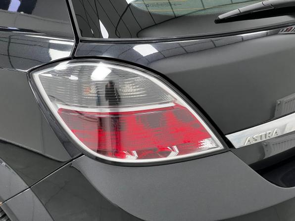 Opel Astra H Рестайлинг с пробегом 2011 года, цена 650 000 рублей, 135363 км, хэтчбек, Автокод Объявления