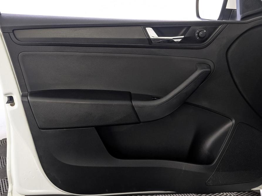 Skoda Rapid I Рестайлинг Москва  - изображение 19