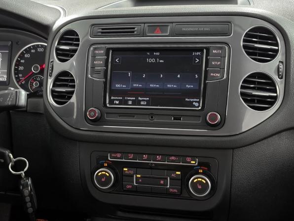 Volkswagen Tiguan I Рестайлинг с пробегом 2011 года, цена 1 059 000 рублей, 178458 км, внедорожник, Автокод Объявления