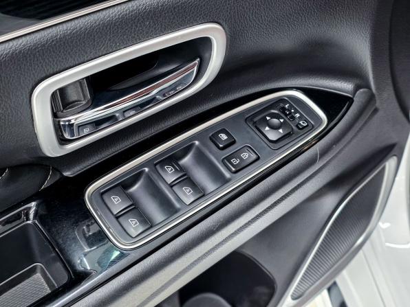 Mitsubishi Outlander III Рестайлинг 3 с пробегом 2022 года, цена 2 439 000 рублей, 63267 км, внедорожник, Автокод Объявления