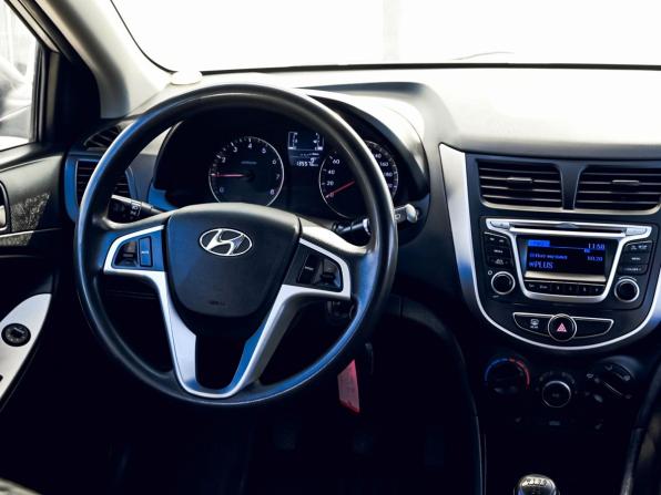 Hyundai Solaris I Рестайлинг с пробегом 2016 года, цена 789 000 рублей, 135571 км, седан, Автокод Объявления