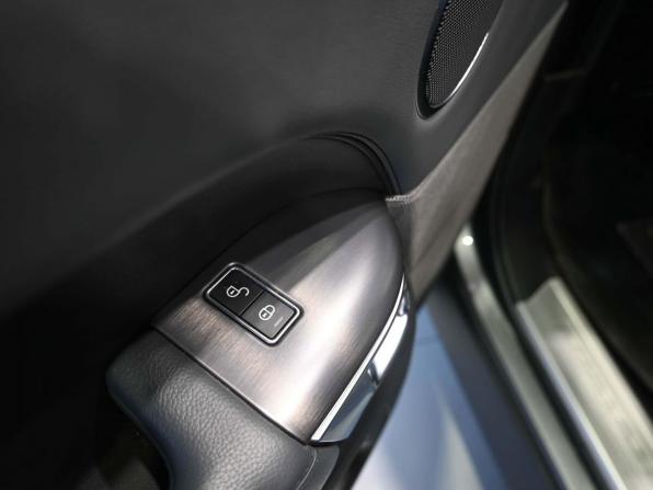 Land Rover Range Rover Sport II с пробегом 2014 года, цена 2 999 900 рублей, 123621 км, внедорожник, Автокод Объявления