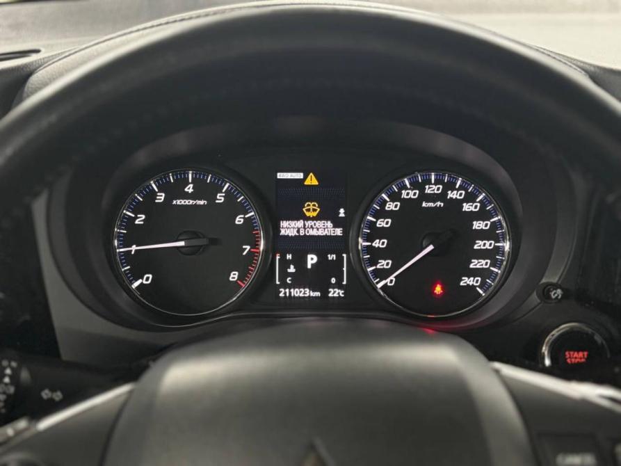 Mitsubishi Outlander III Рестайлинг 2 Санкт-Петербург  - изображение 14