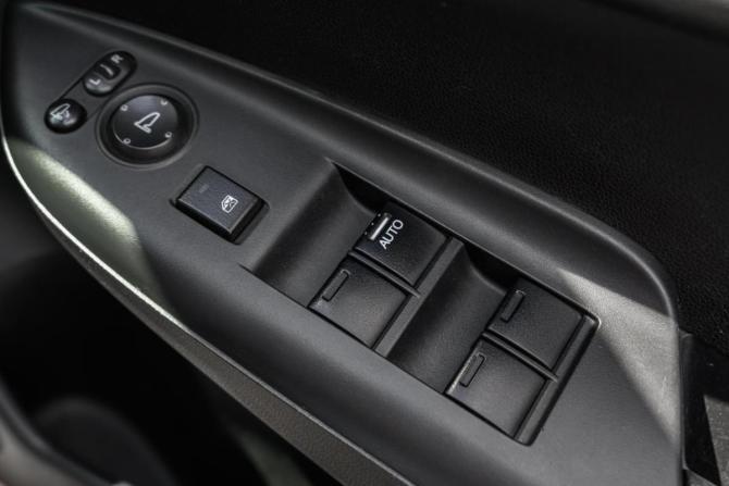 Honda Fit III с пробегом 2016 года, цена 1 050 000 рублей, 179589 км, хэтчбек, Автокод Объявления
