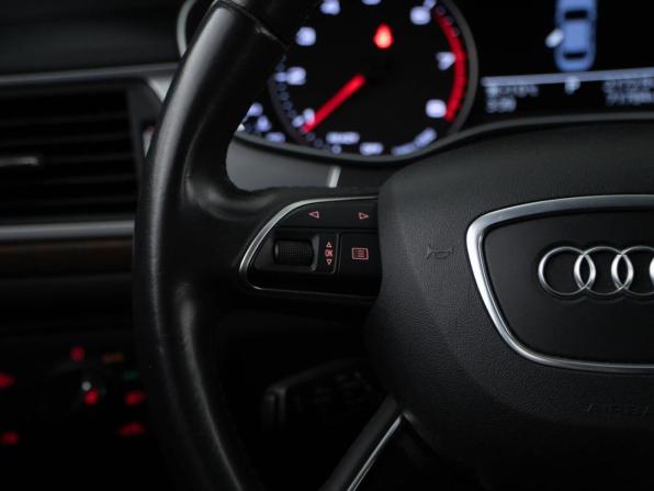 Audi A6 IV (C7) Рестайлинг с пробегом 2015 года, цена 2 577 077 рублей, 71784 км, седан, Автокод Объявления